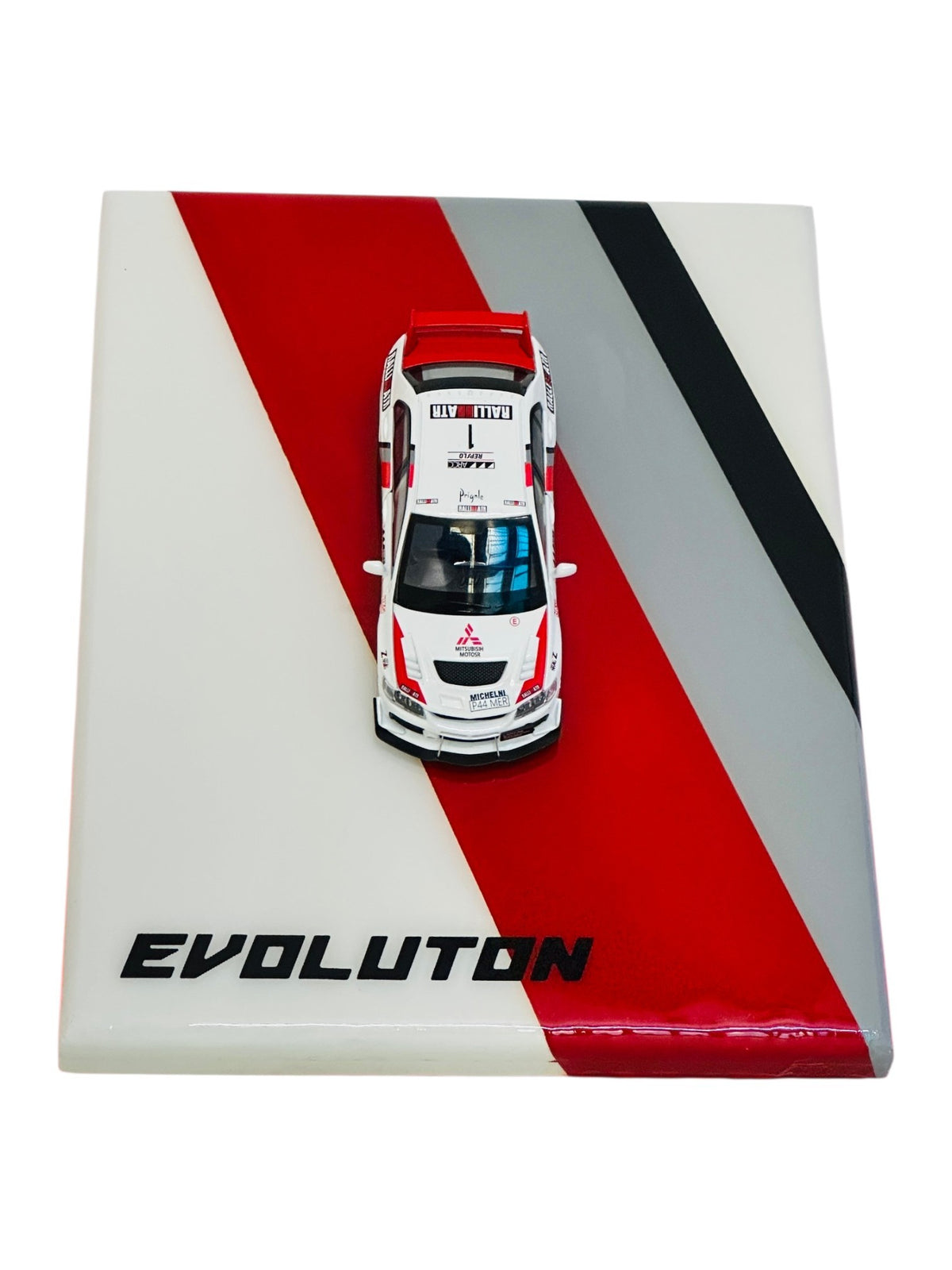 1:32 scale Mitsubishi Evolution model car wall frame